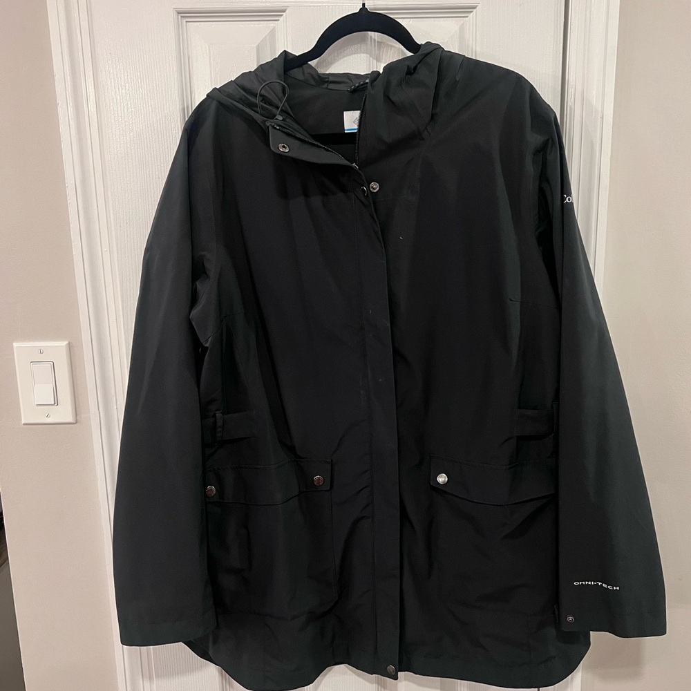 Black Hooded Columbia Omni tech Rain Jacket